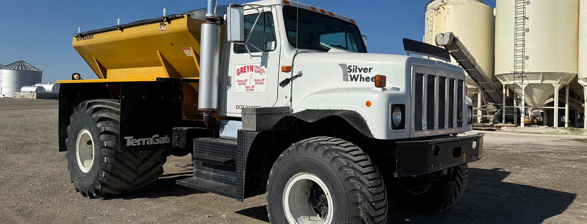 fertilizer truck